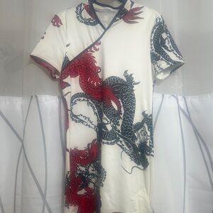 CHiNESE DRAGON Print WHiTE Short Sleeve Dress w/ RED & BLACK DRAGONS.-.SMALL